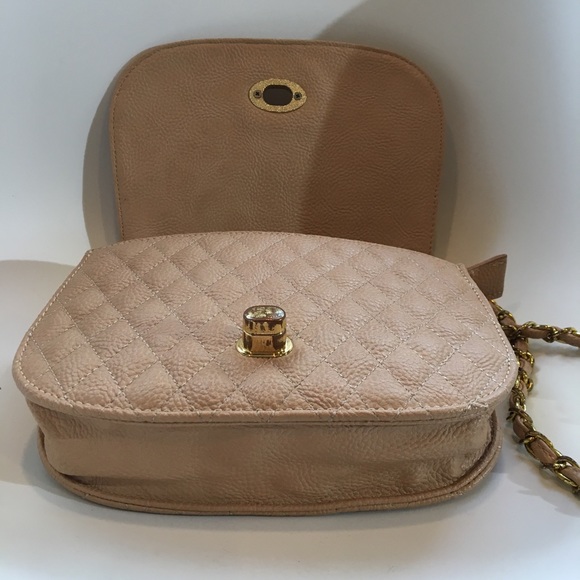 Tan quilted Crossbody Bag - Picture 6 of 8
